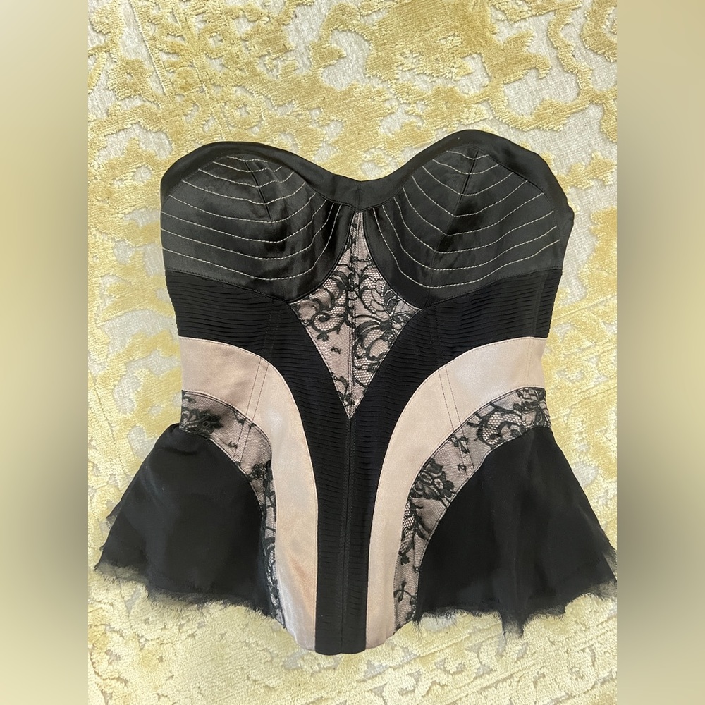 Silk and French lace bustier.